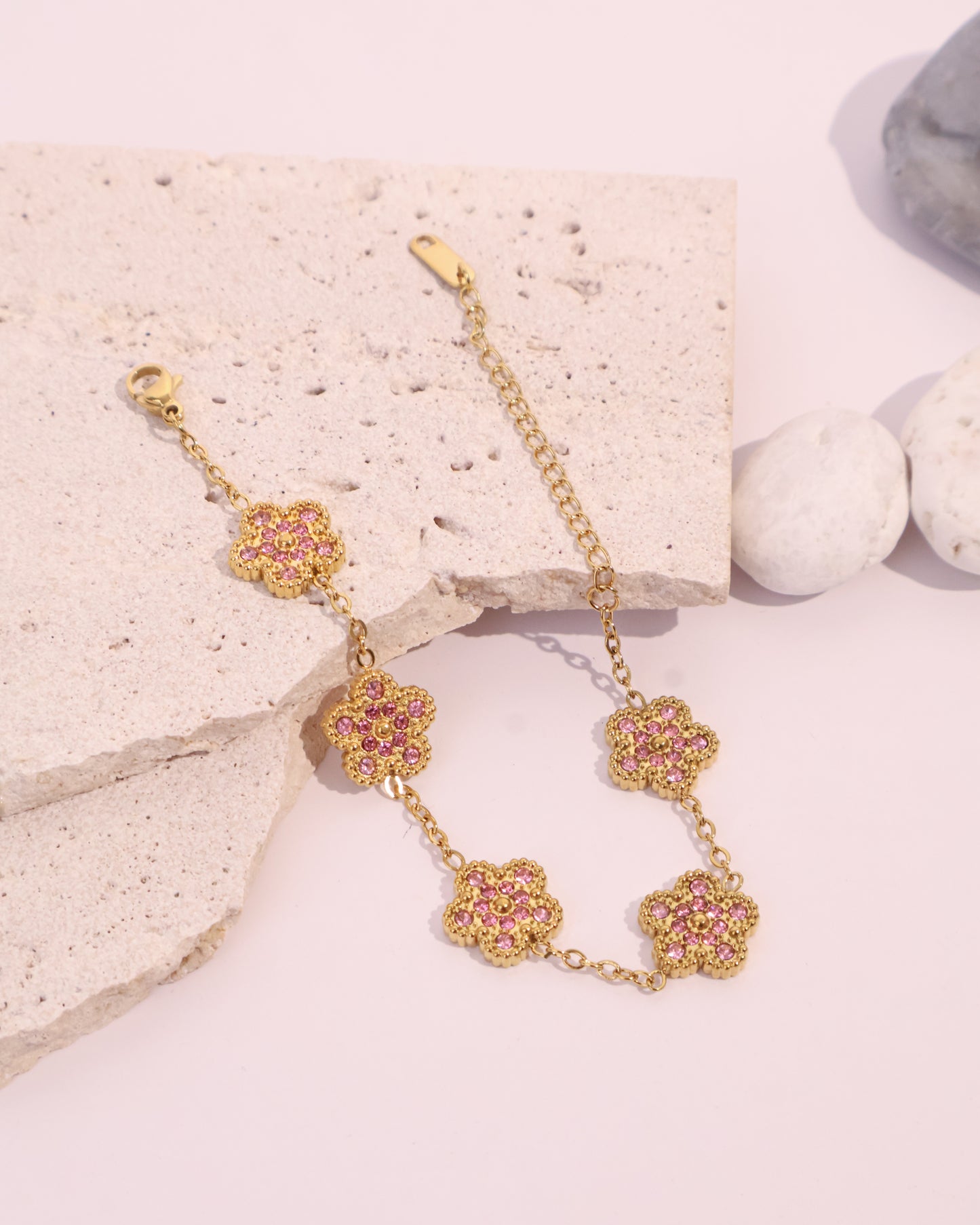 Daisyspell Waterproof Daisy Chain Bracelet 🌼
