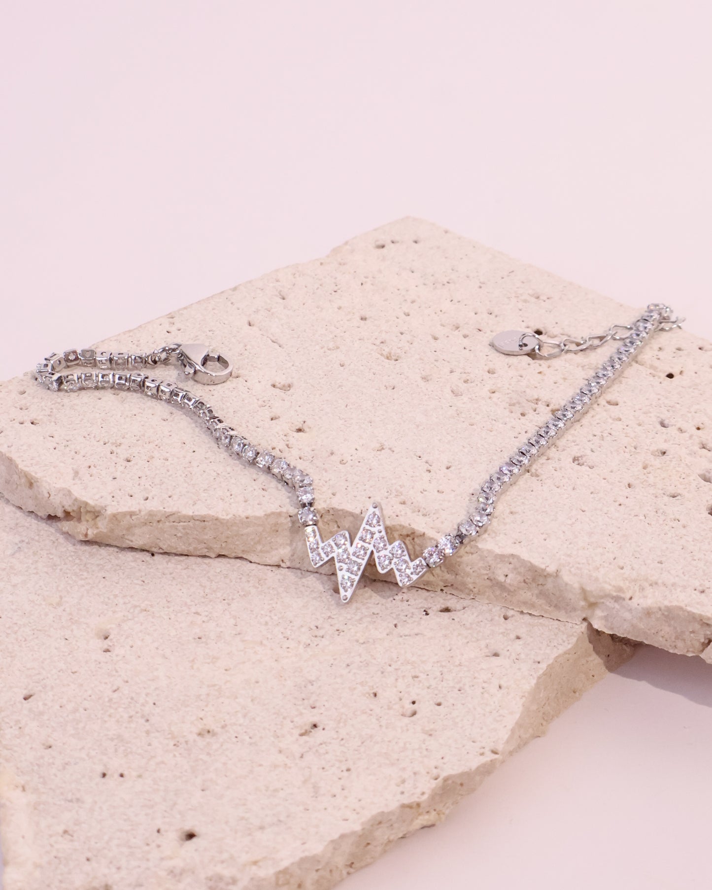 Zirabelle Heart Wave Chain Bracelet✨💗