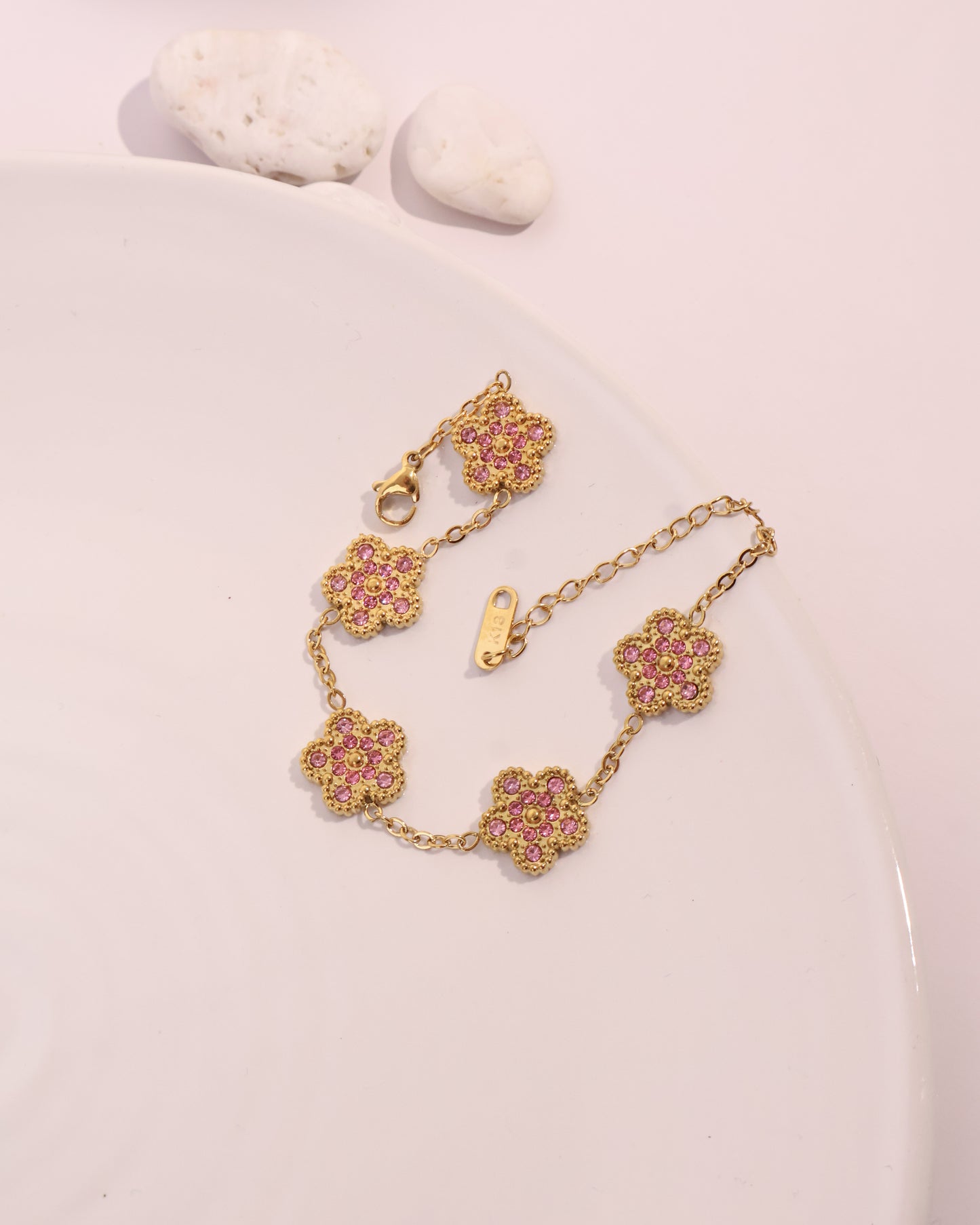 Daisyspell Waterproof Daisy Chain Bracelet 🌼